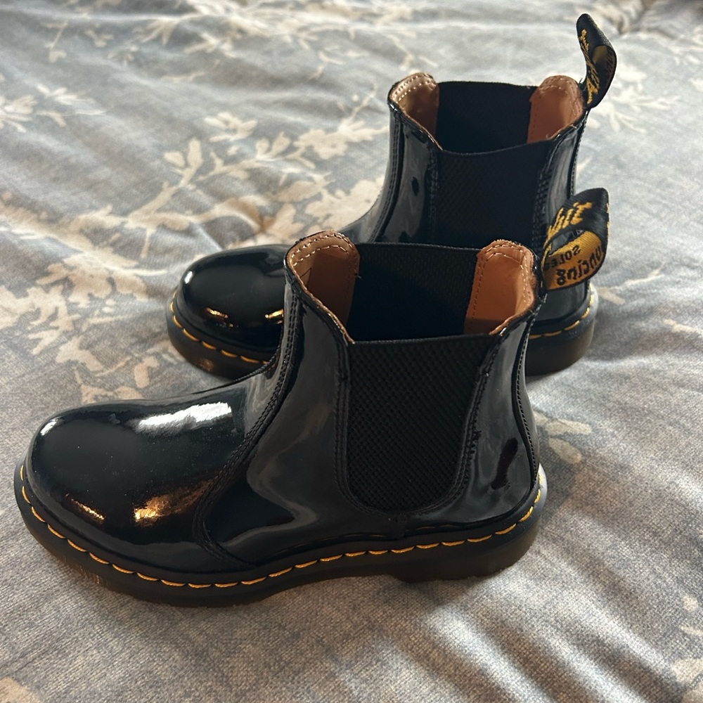 Dr. Martens women’s boots size 7